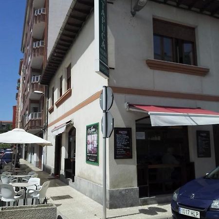 Pension-Hospedaje La Tapuca San Vicente De La Barquera Exterior photo